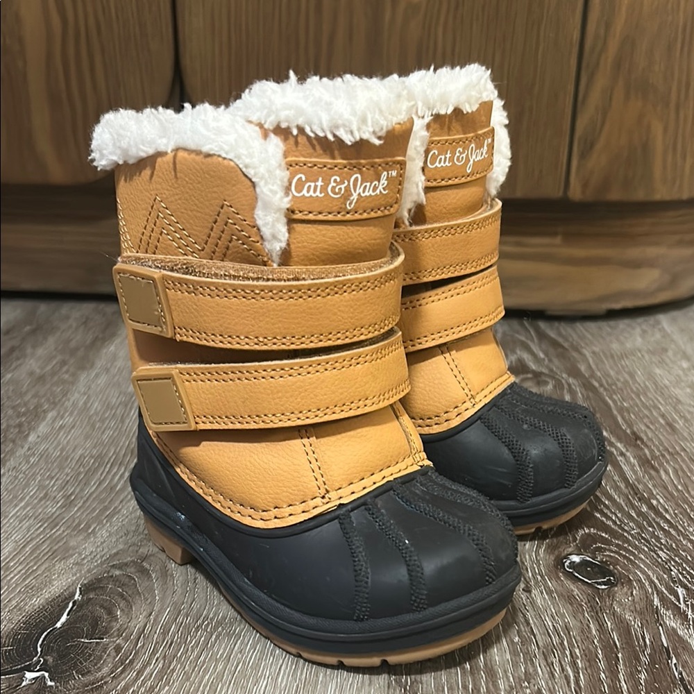 Cat & Jack Tan and Black Winter Boots